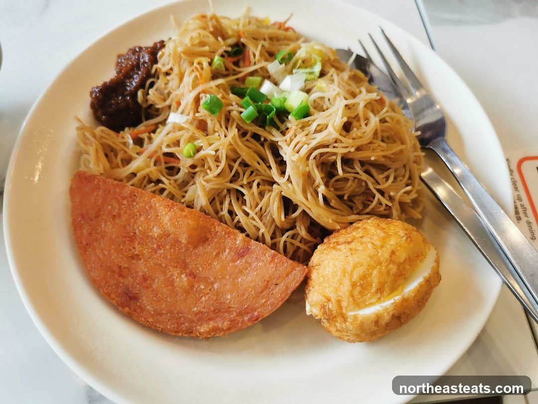 Fried Egg and Noodles