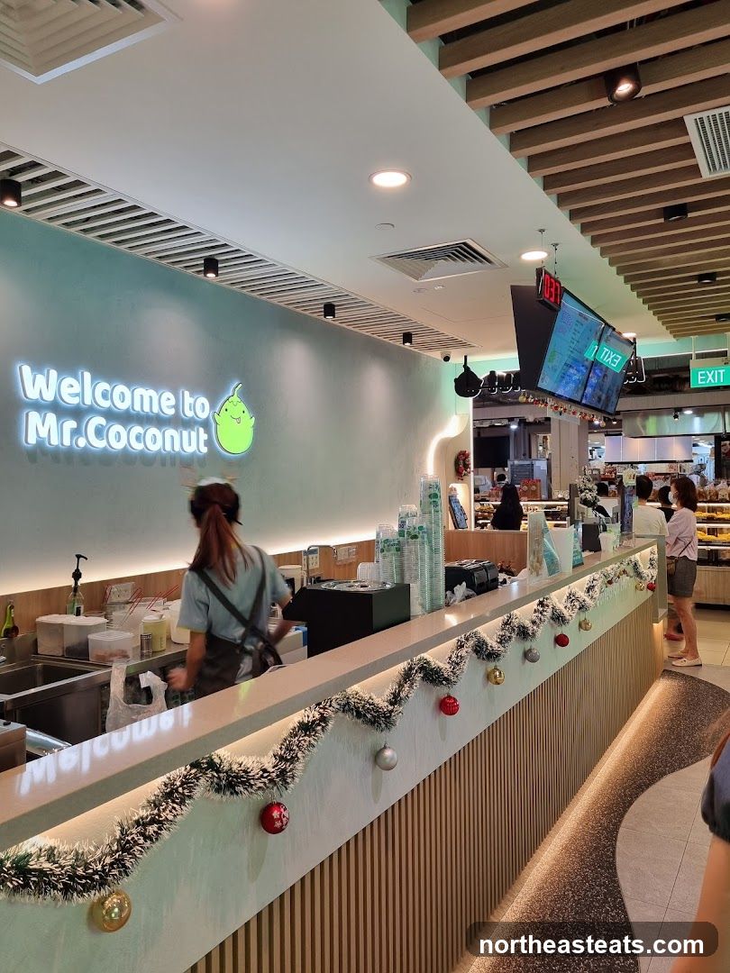Mr. Coconut Interior
