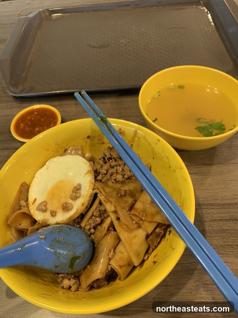 Noodles with Egg and Minced Meat