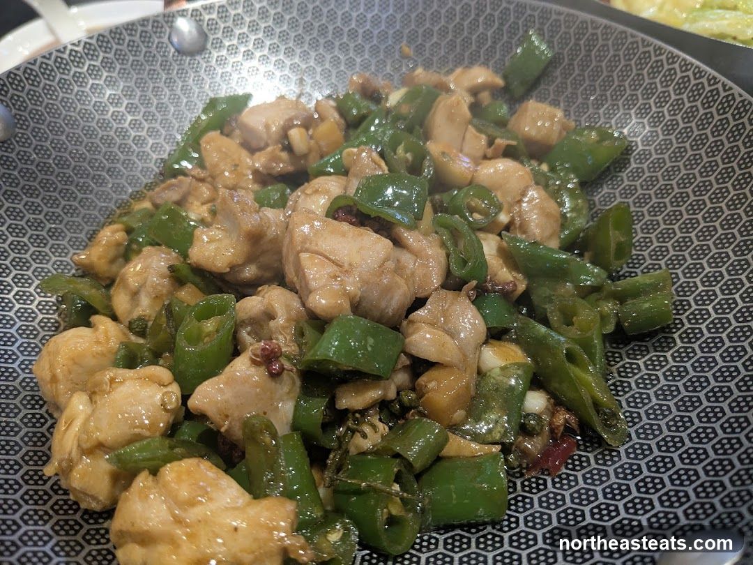 Stir-fried Chicken with Green Peppers