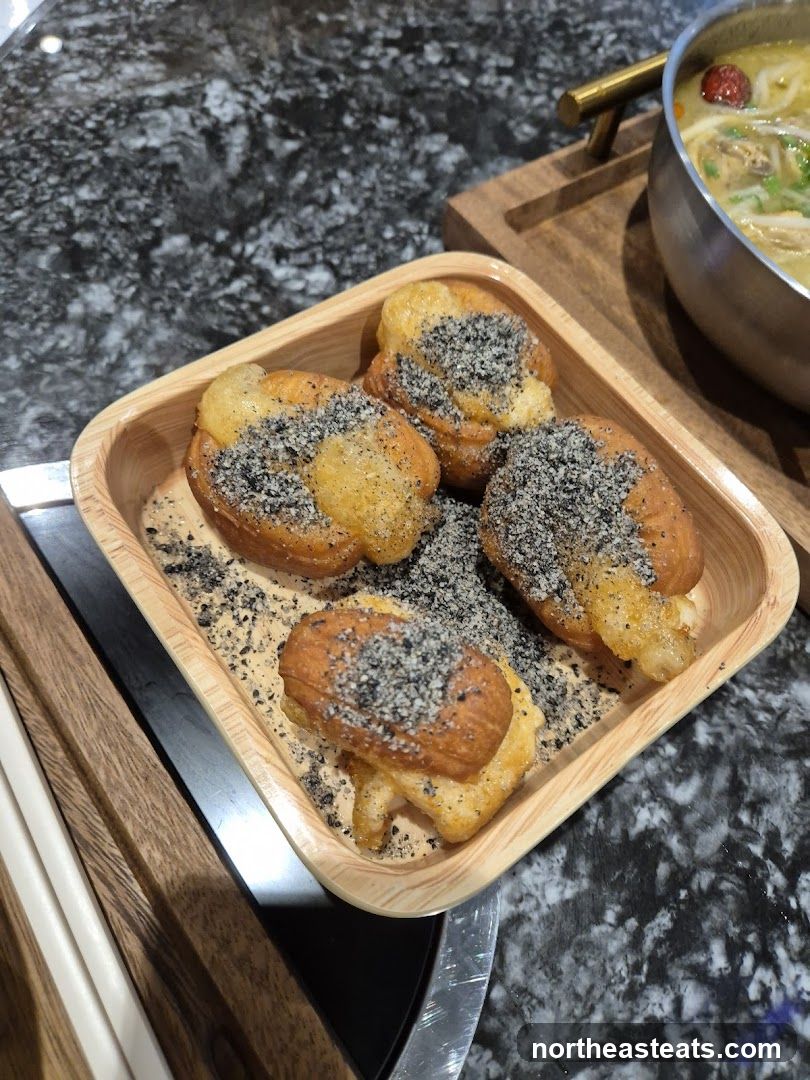 Fried Dough with Sesame Seeds