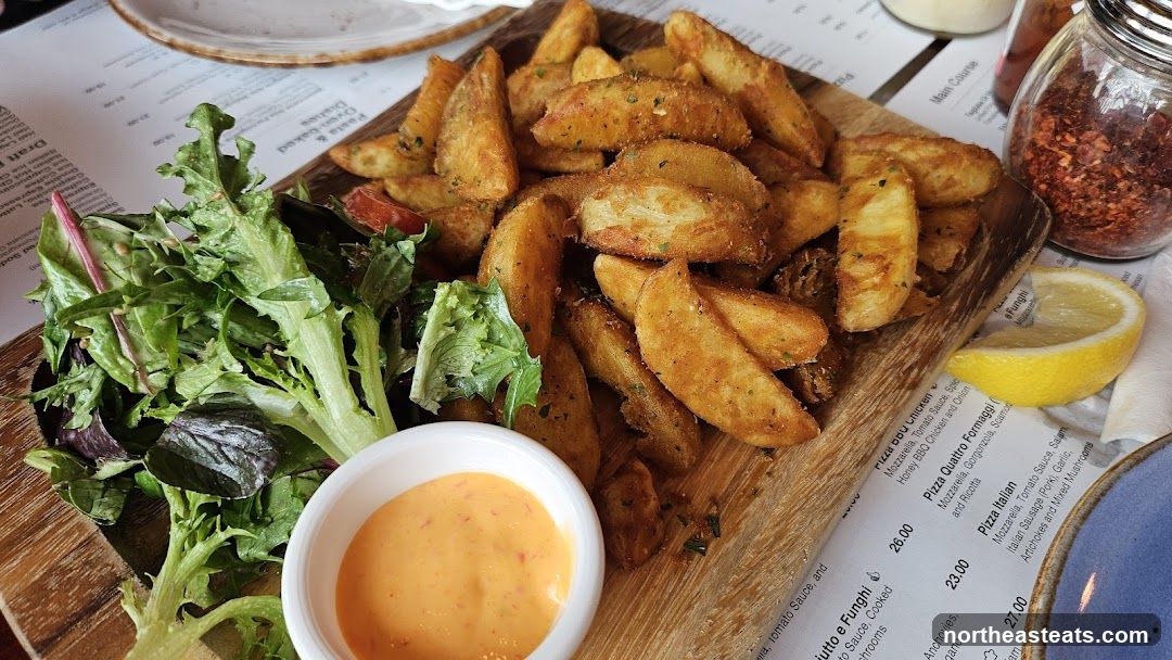 Potato Wedges with Salad