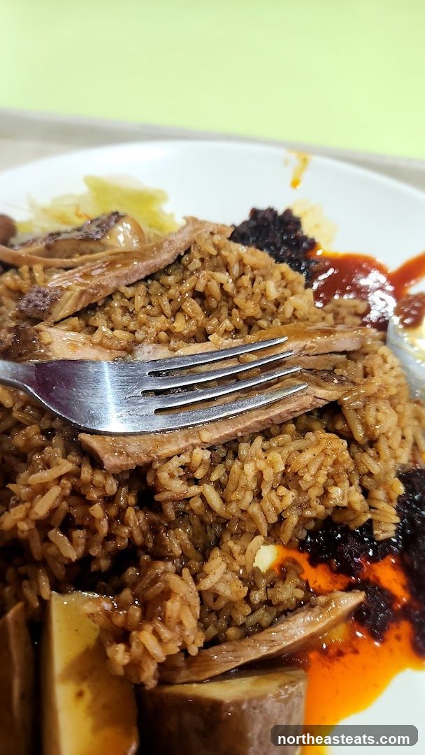 Rice dish with meat and sauce