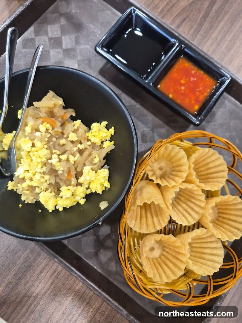 Fried Rice with Crispy Crackers