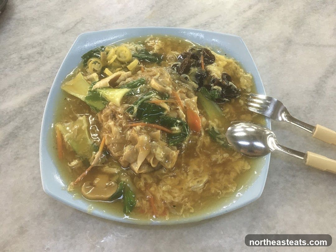 Noodles with Gravy and Vegetables