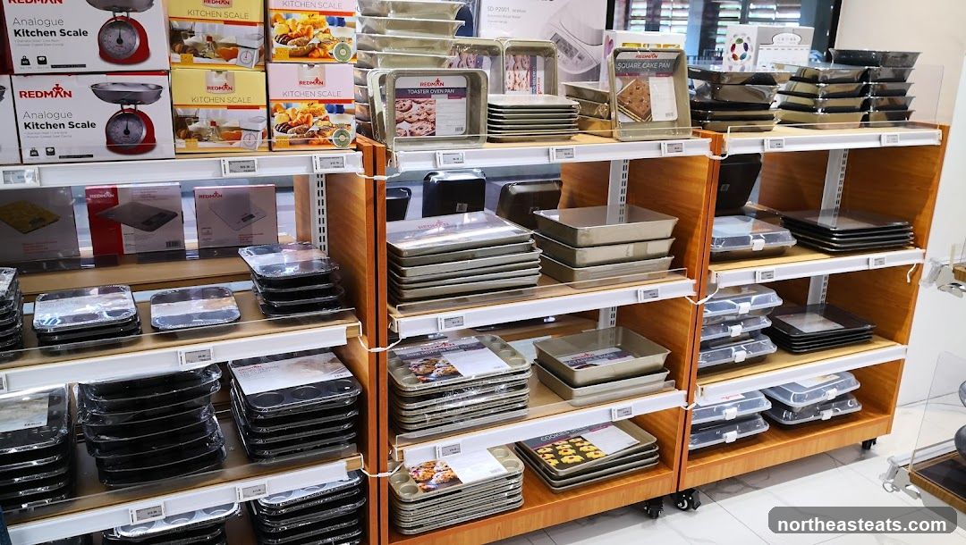 Kitchenware Display