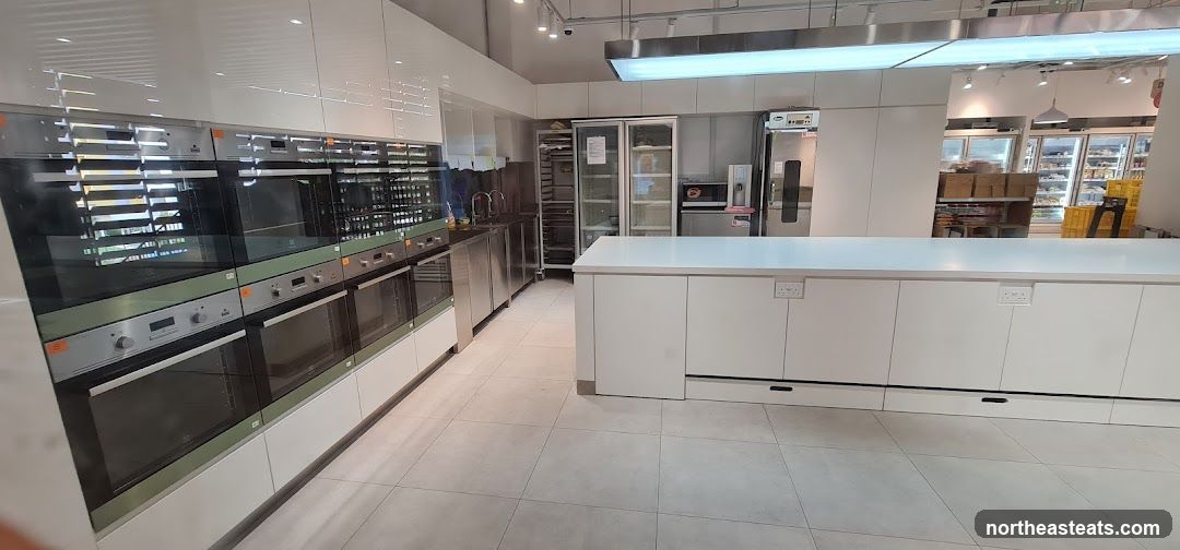 Modern Kitchen Showroom