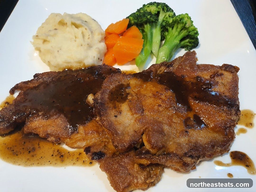 Steak with Mashed Potatoes and Vegetables