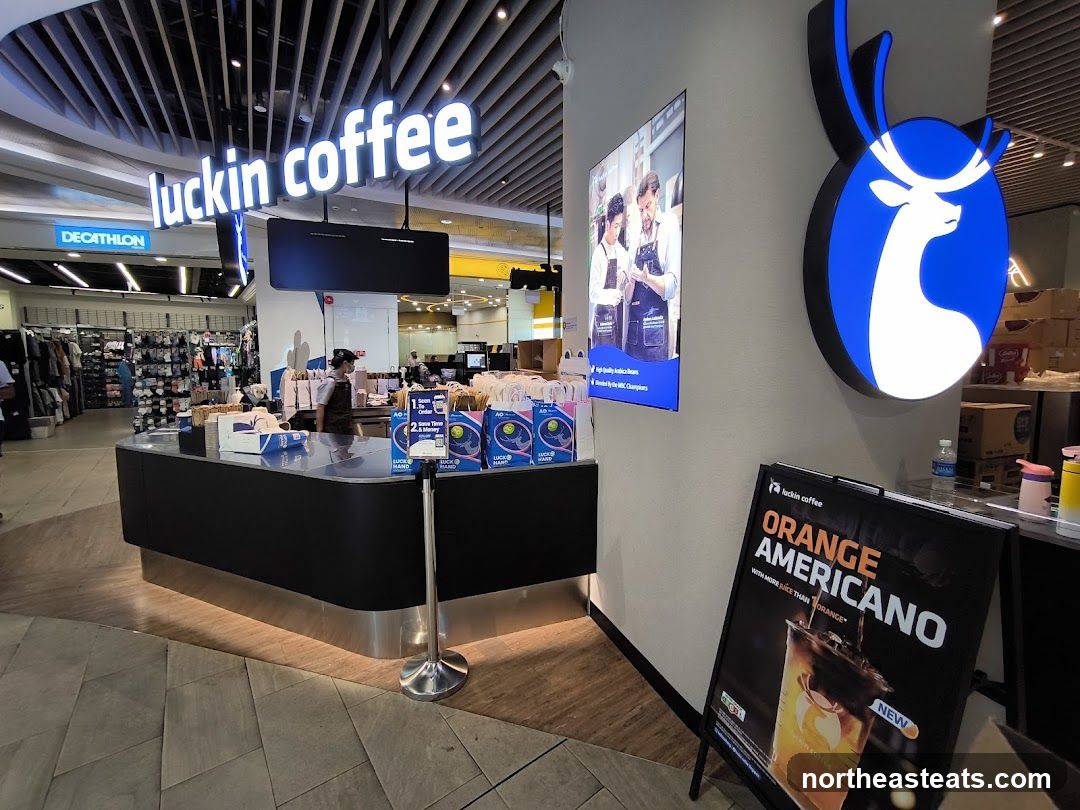 Luckin Coffee Storefront