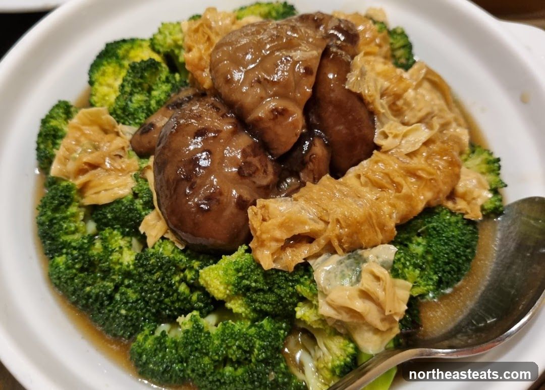 Broccoli with Mushrooms and Tofu Skin