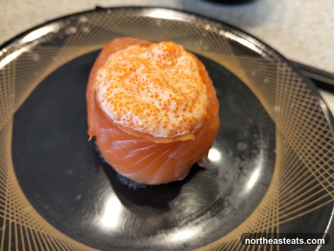 Salmon Sushi with Roe
