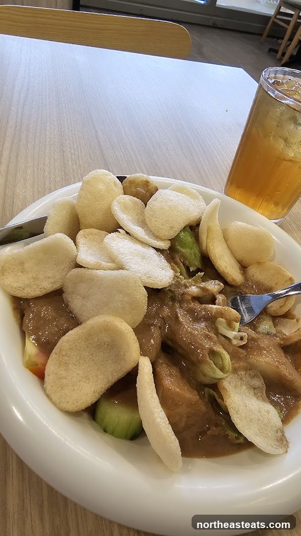 Gado-Gado with Crackers and Iced Tea