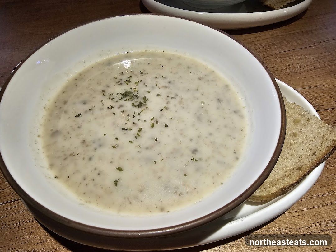 Mushroom Soup with Bread