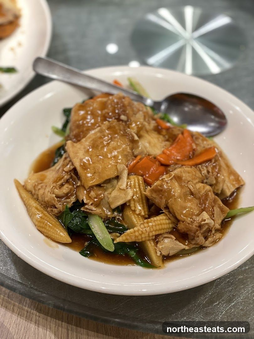 Stir-fried Tofu Skin with Vegetables