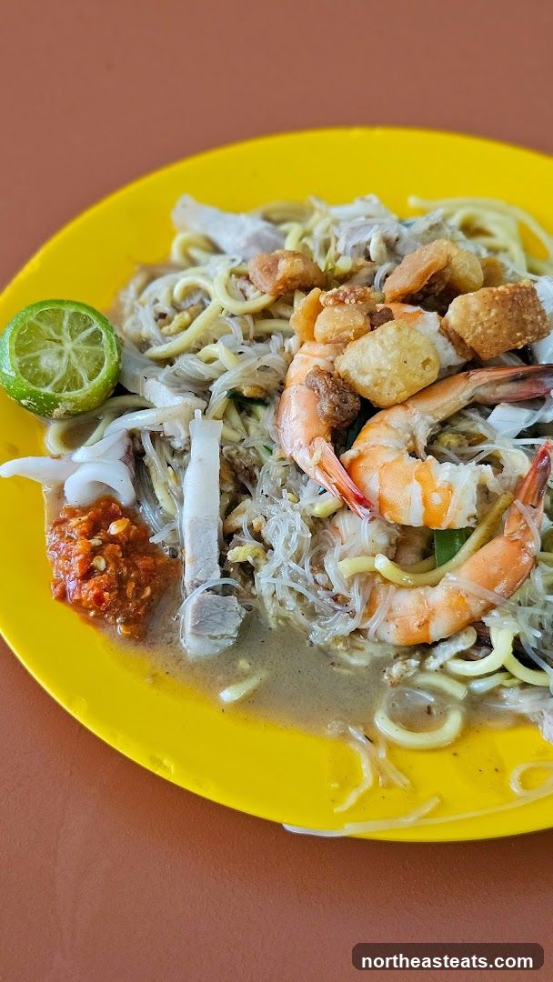 Noodle Dish with Shrimp and Pork