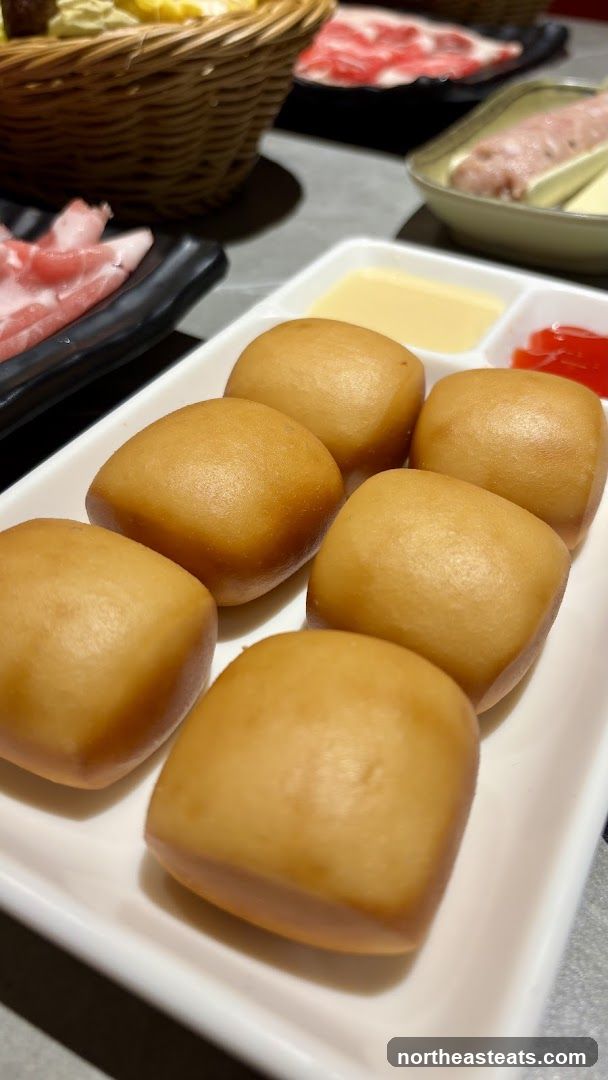 Fried Mantou Buns with Condiments