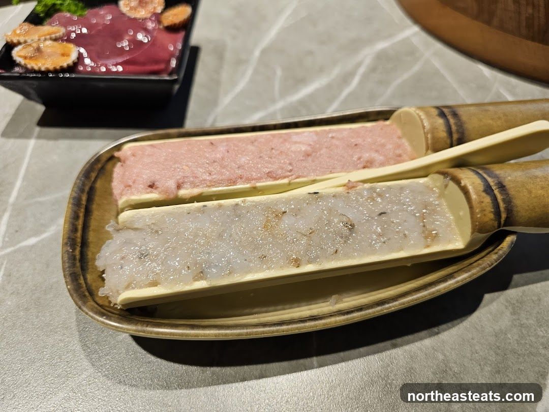 Bamboo-served minced meat