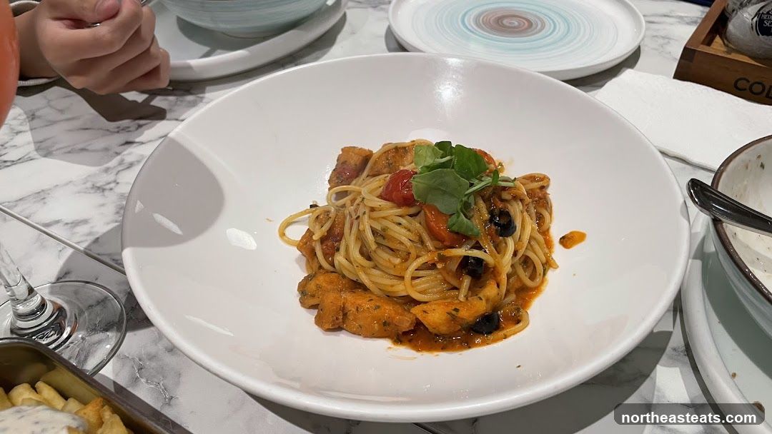 Spaghetti with Chicken and Tomatoes