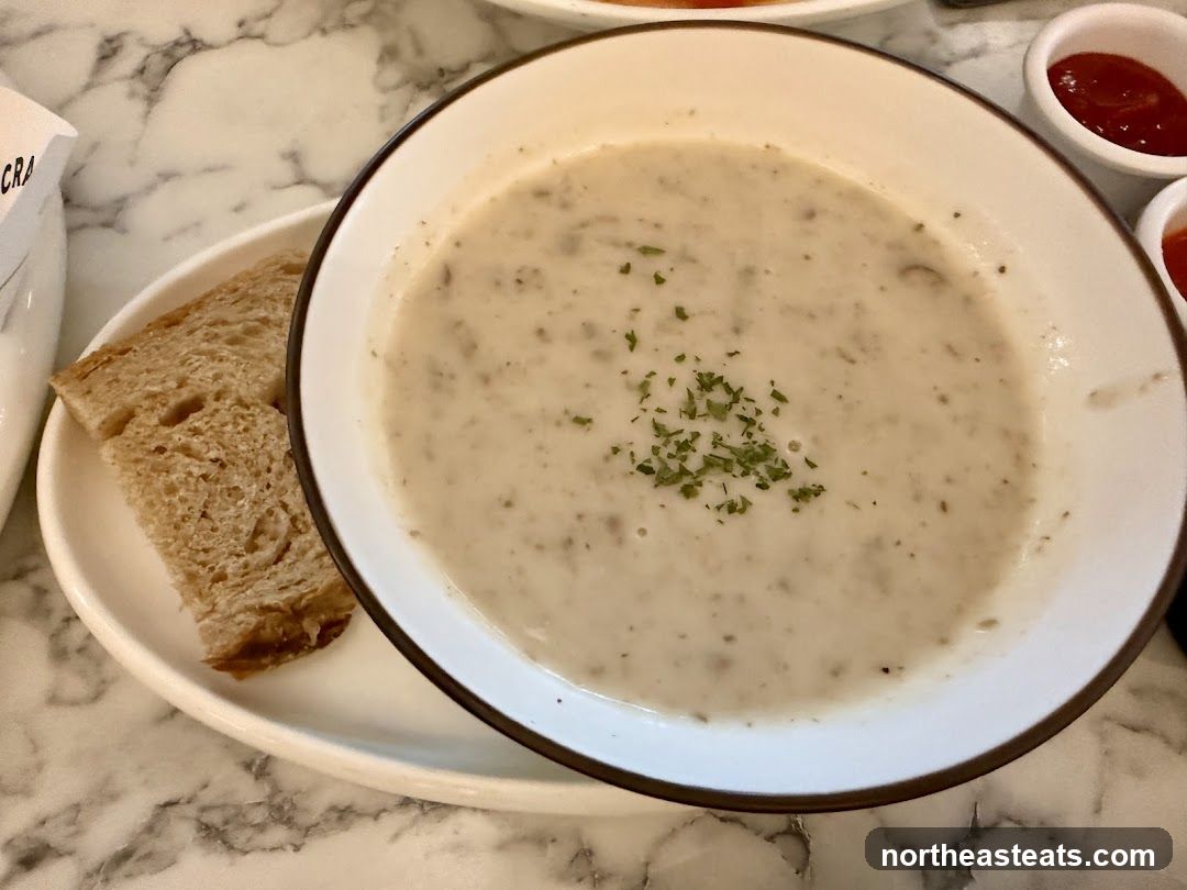 Creamy Mushroom Soup with Bread