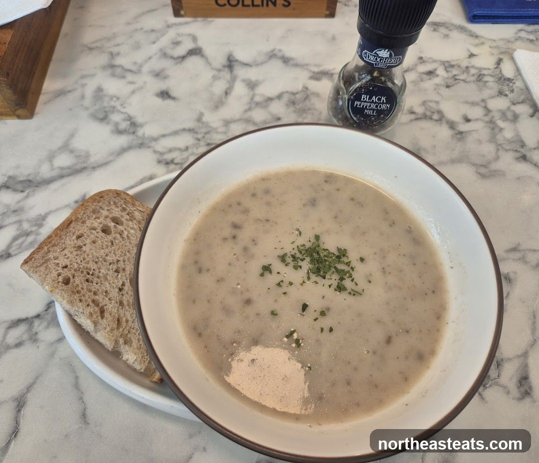 Mushroom Soup with Bread