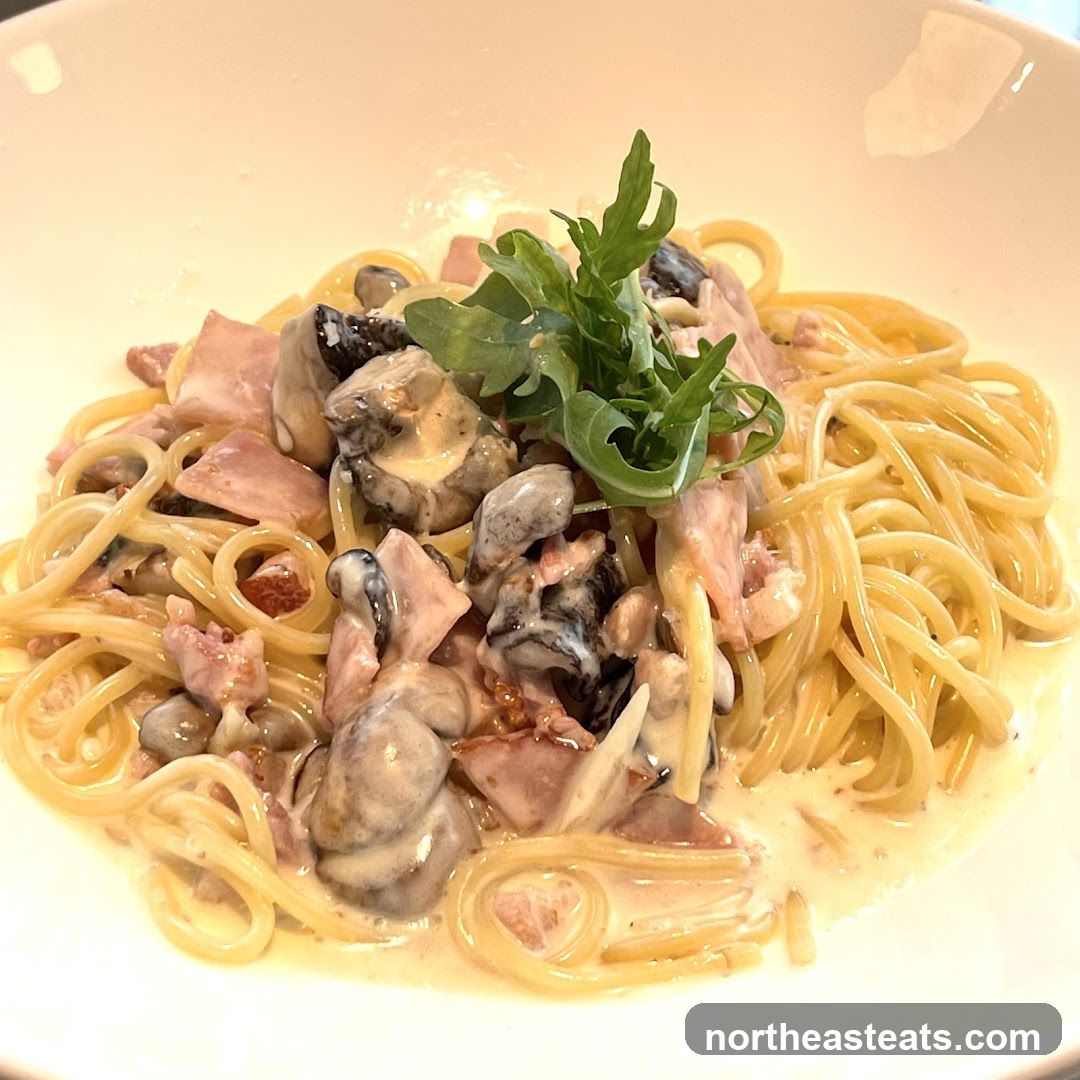 Spaghetti with Cream Sauce and Mushrooms