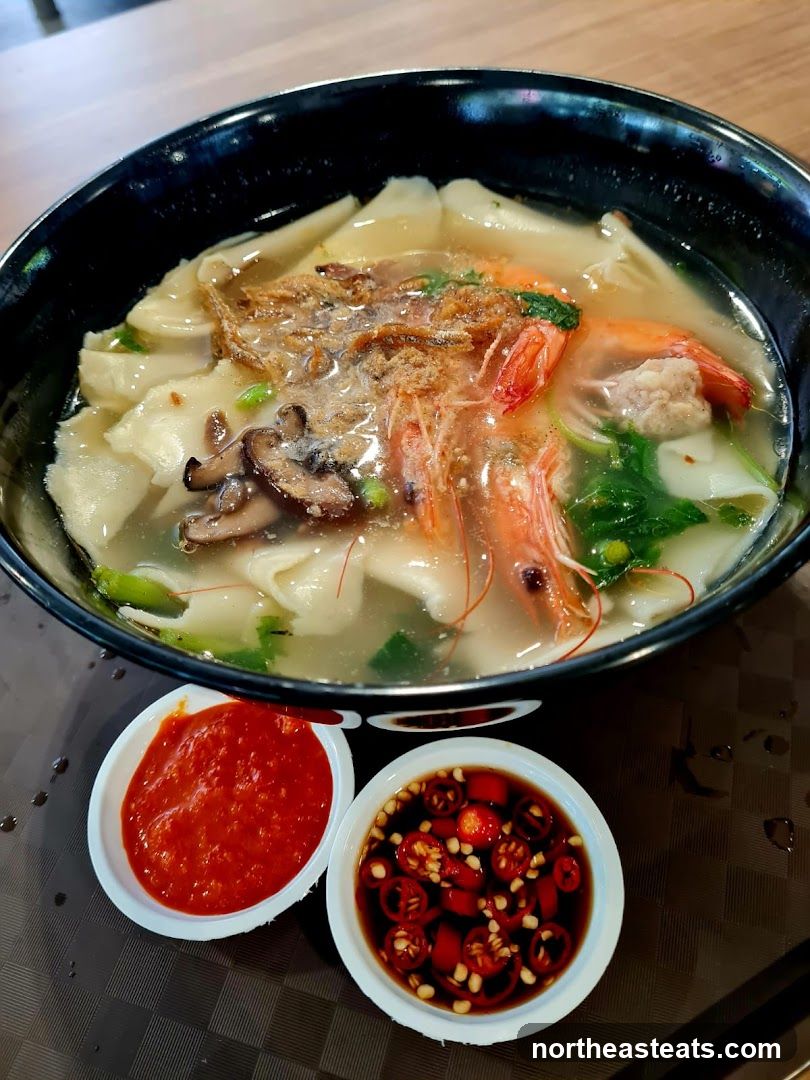 Noodle Soup with Shrimp and Mushrooms