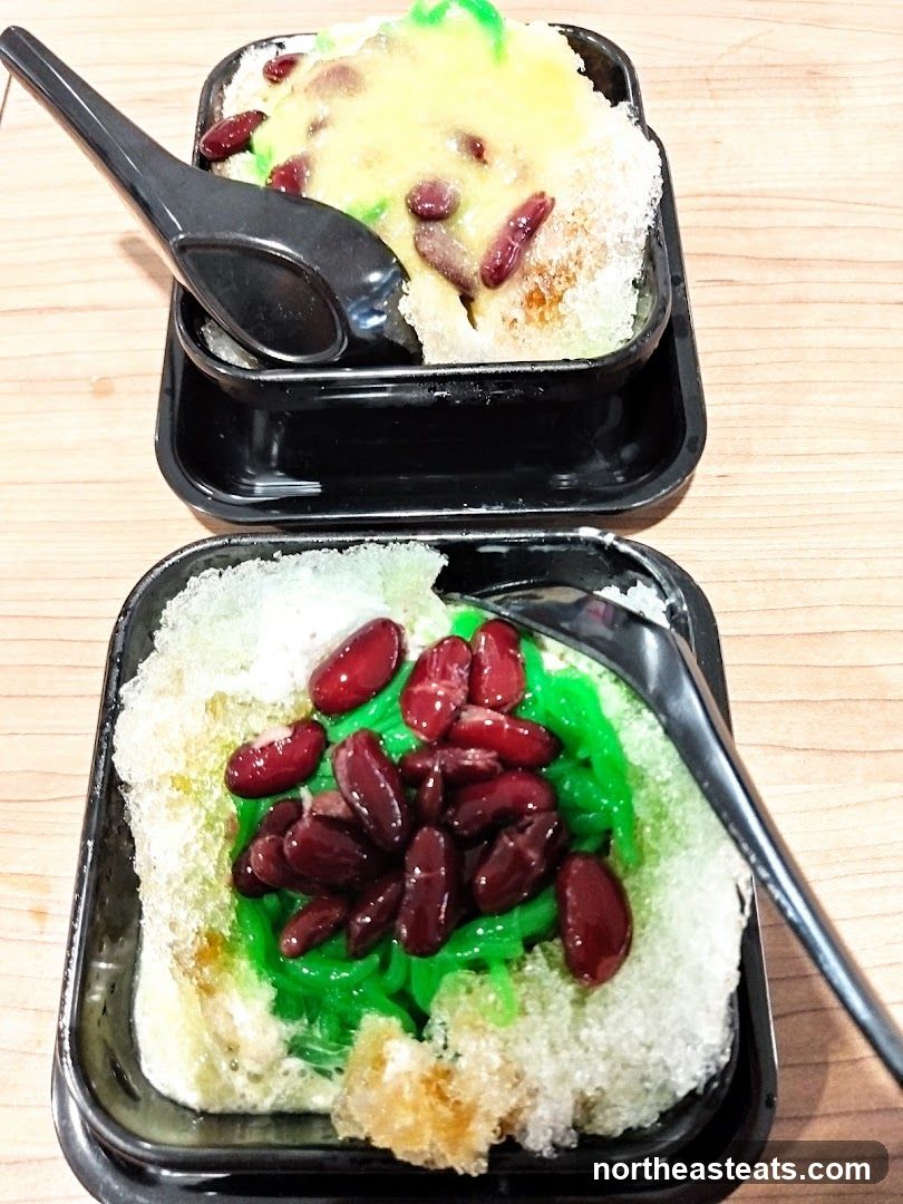 Desserts with Red Beans and Green Jelly