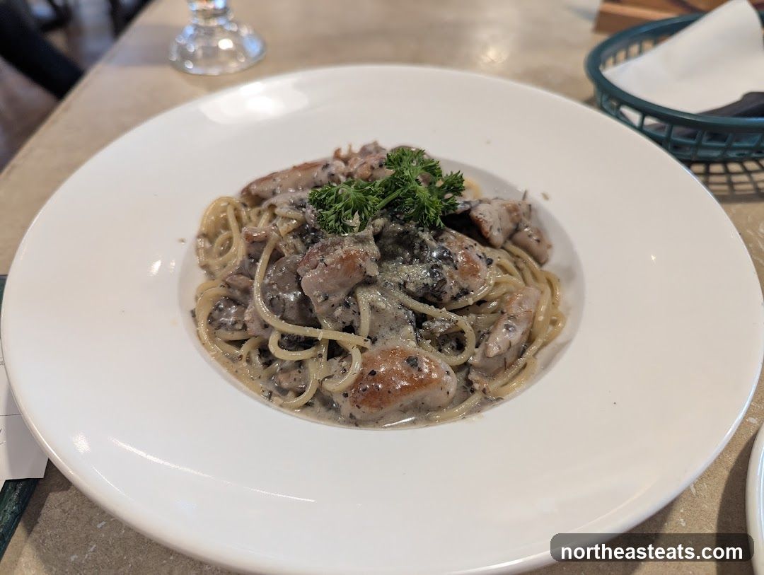 Pasta with Cream Sauce and Meat