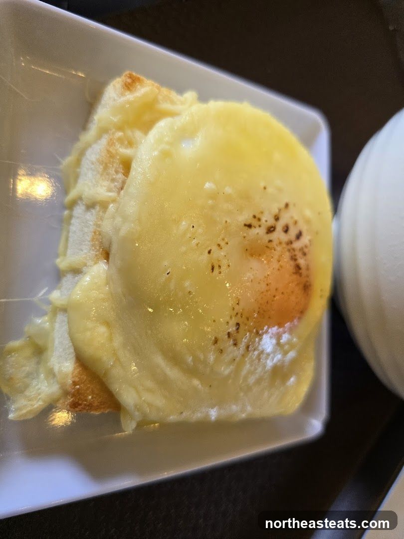 Toasted Bread with Egg and Cheese