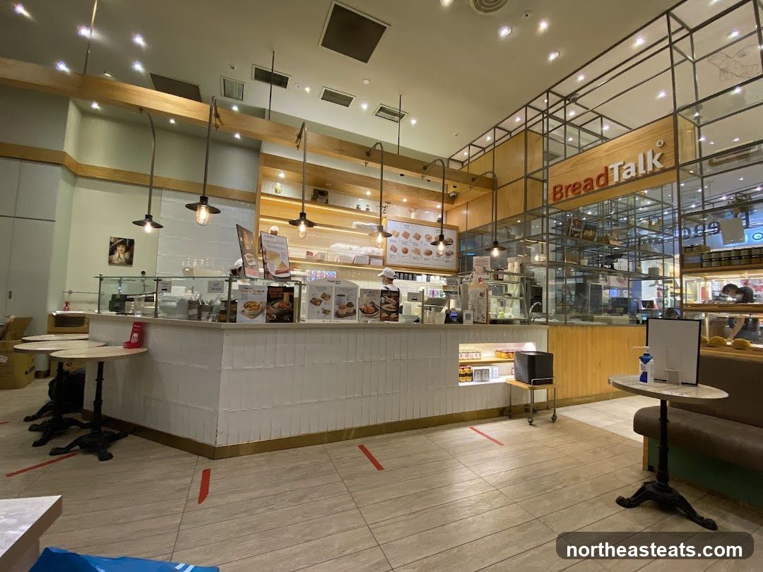 BreadTalk Interior
