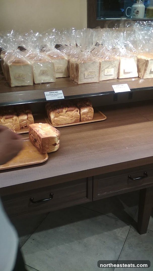 Country Brot by Four Leaves (Waterway Point)