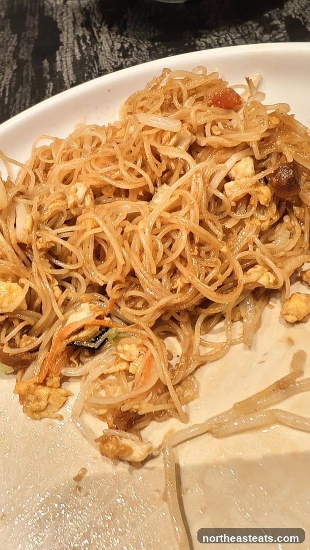 Noodles with Vegetables and Egg