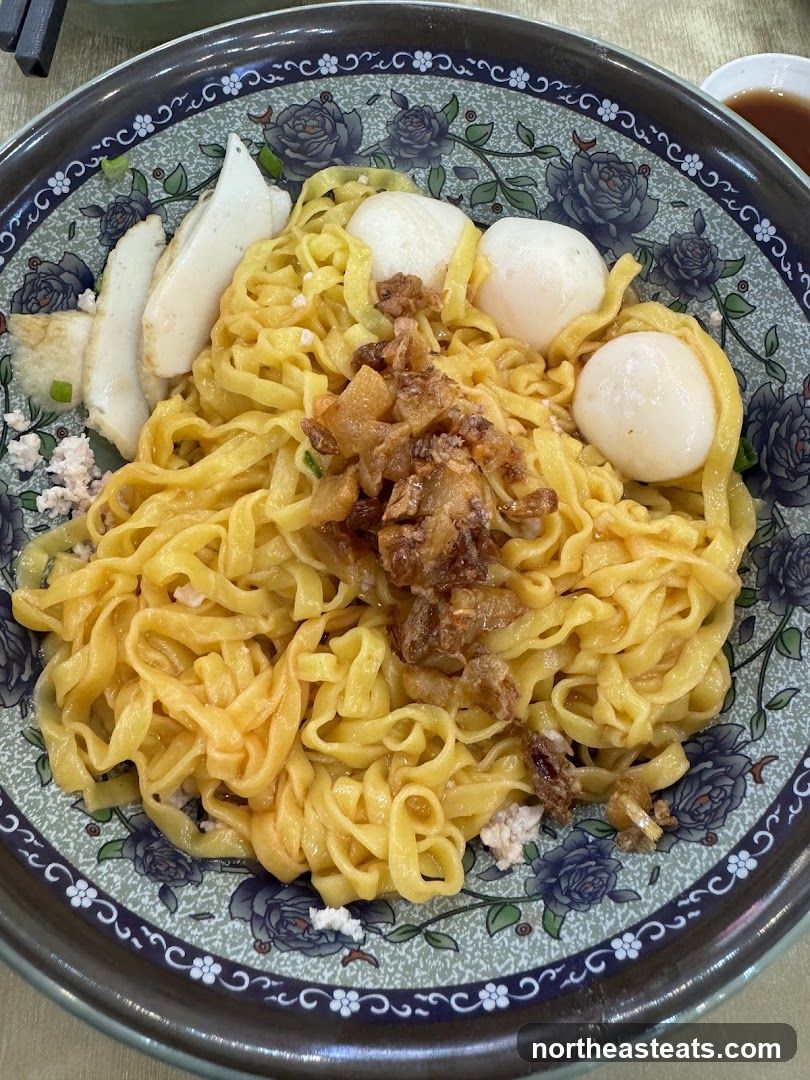 Noodles with Fish Balls and Slices