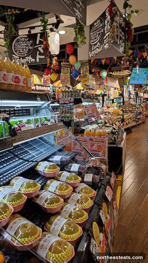 Produce and Drinks Aisle