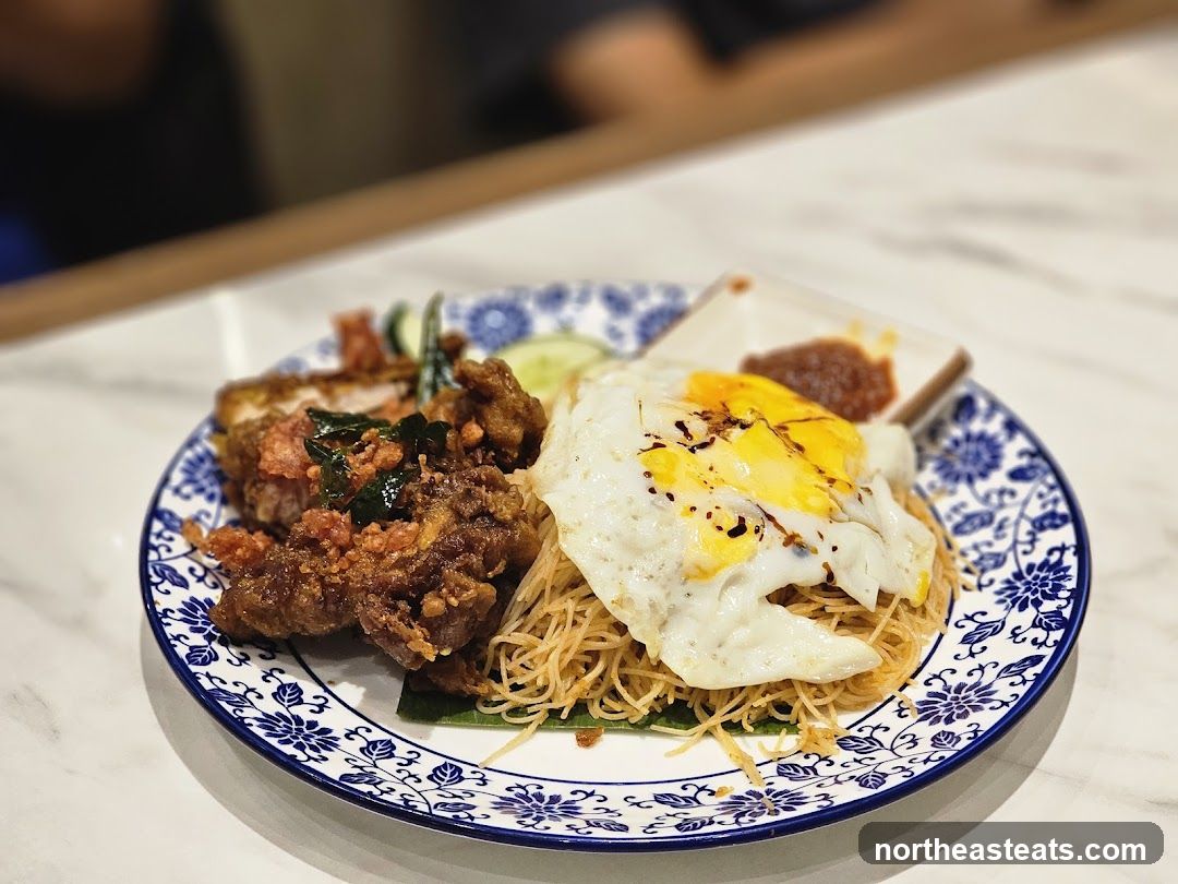 Fried Chicken with Noodles and Egg