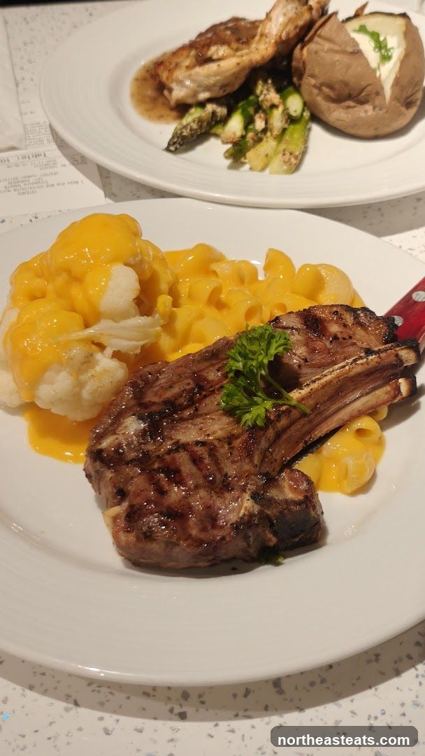 Grilled Lamb Chops with Mac and Cheese and Cauliflower
