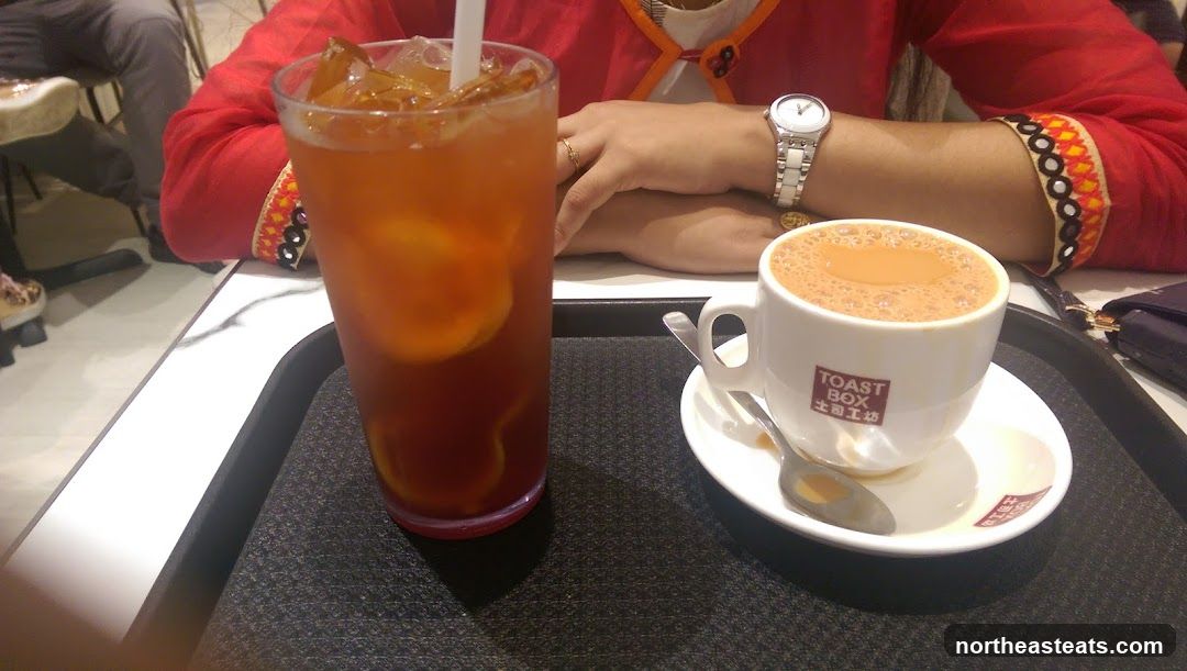 Tea and Iced Tea at Toast Box