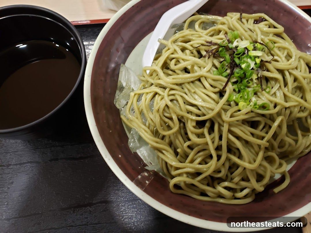 Green Noodles with Broth