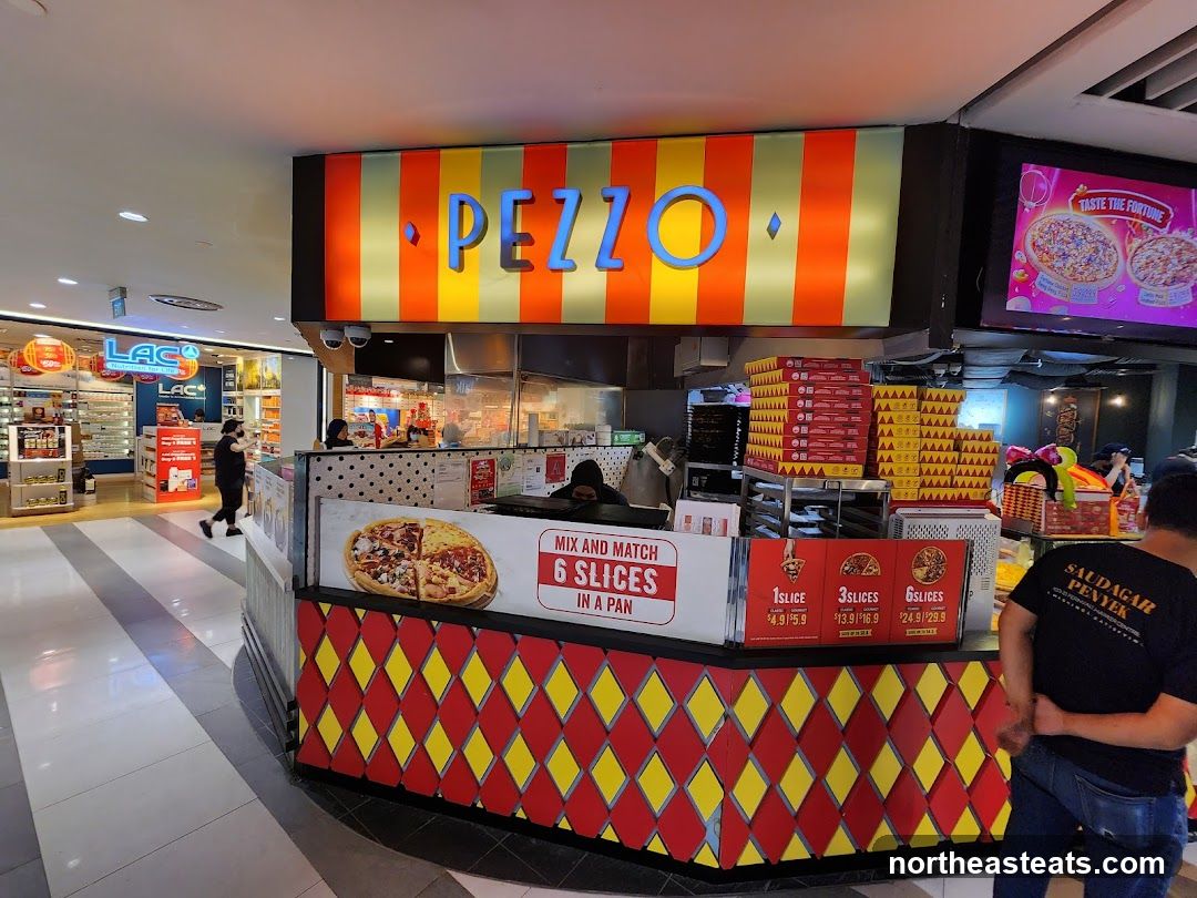 Pezzo Pizza Counter