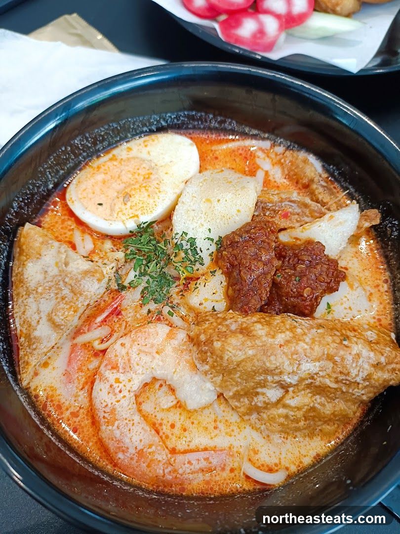Laksa with Shrimp and Egg