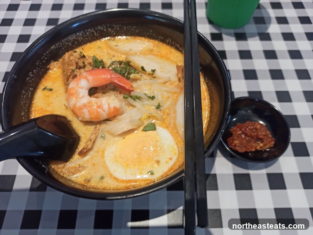 Laksa with Shrimp and Egg