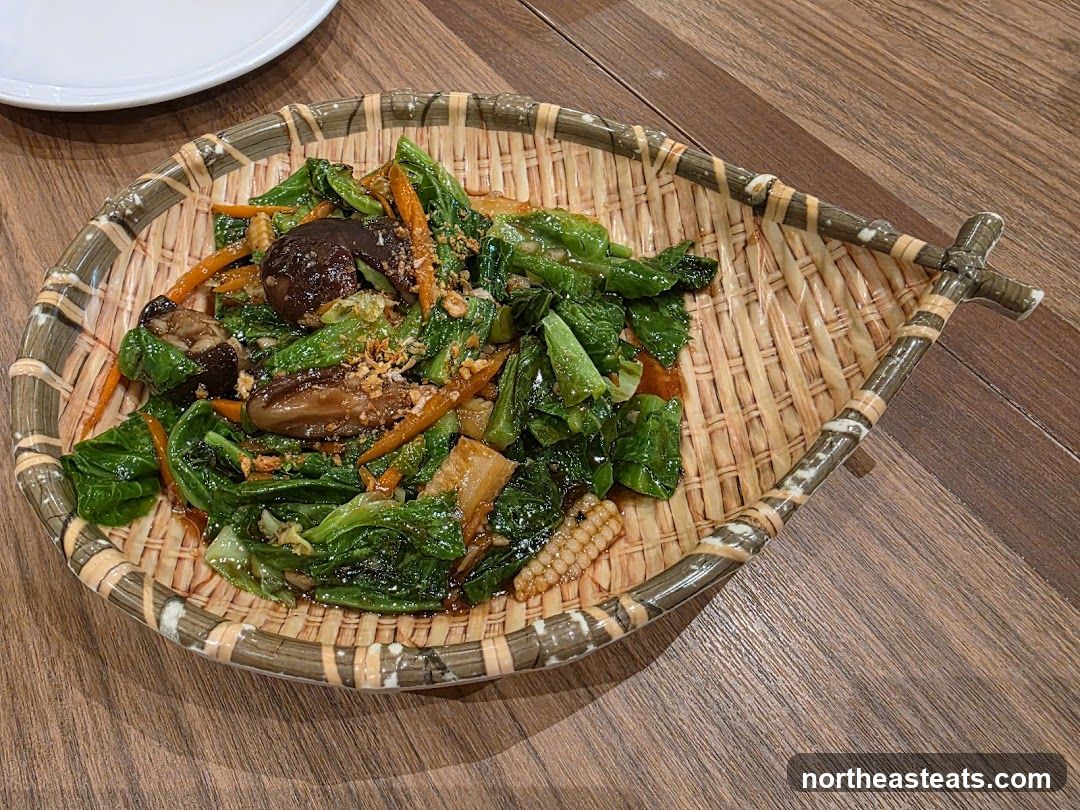 Stir-fried vegetables with mushrooms