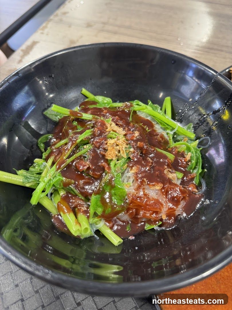 Stir-fried Water Spinach with Noodles