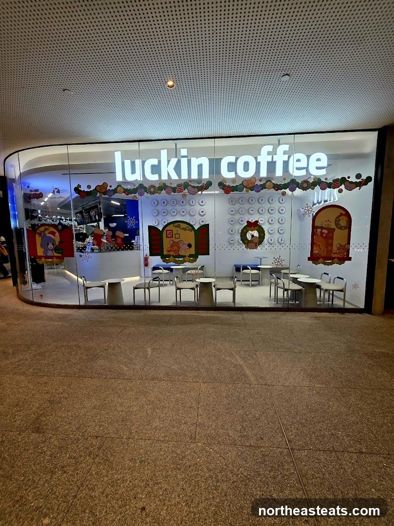 Luckin Coffee Storefront