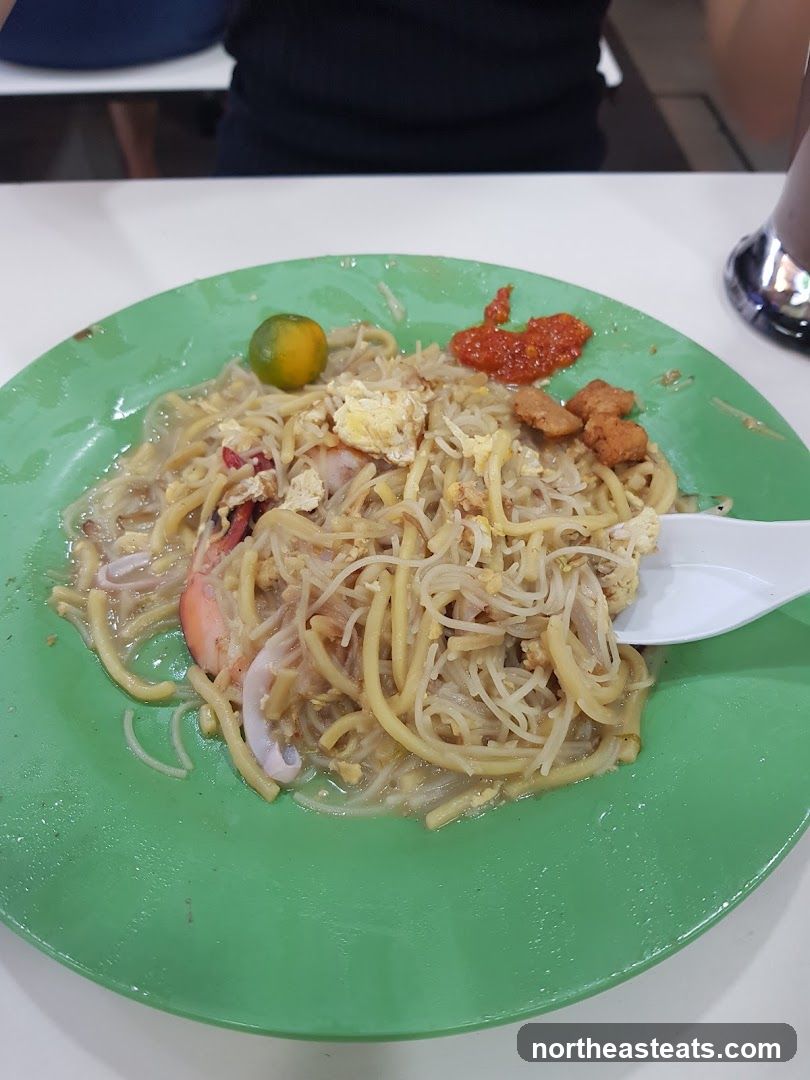 Noodles with Seafood and Chili