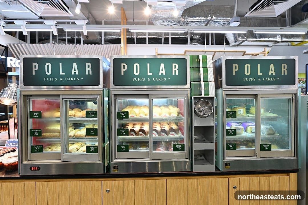 Polar Puffs & Cakes Display