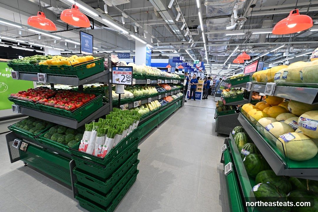 Supermarket Produce Aisle