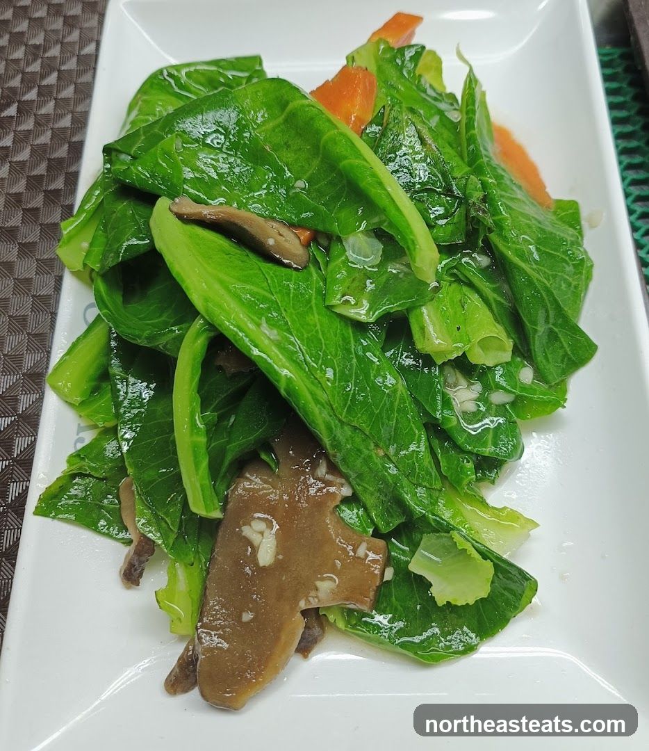 Stir-fried Greens with Mushrooms and Carrots