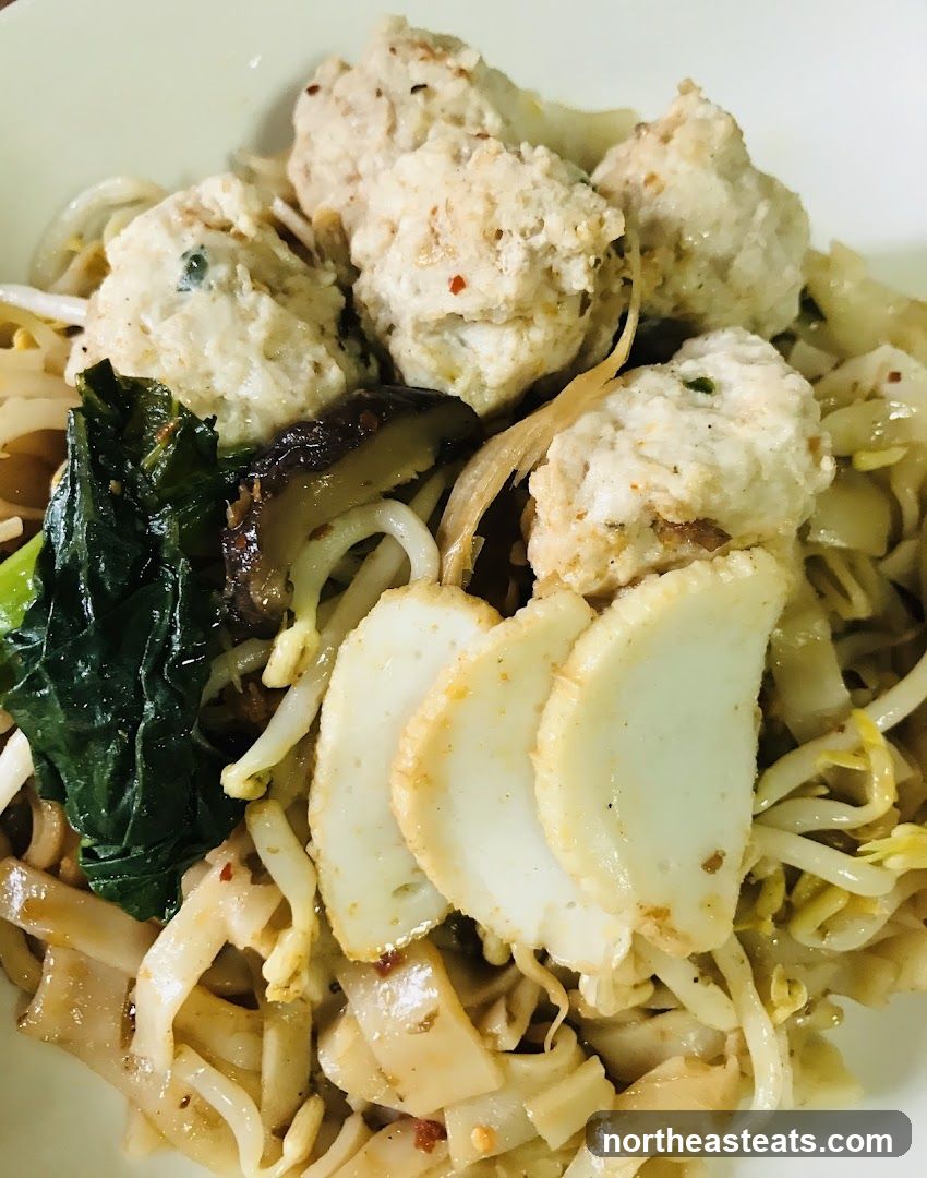 Noodle Dish with Fish Cakes and Meatballs