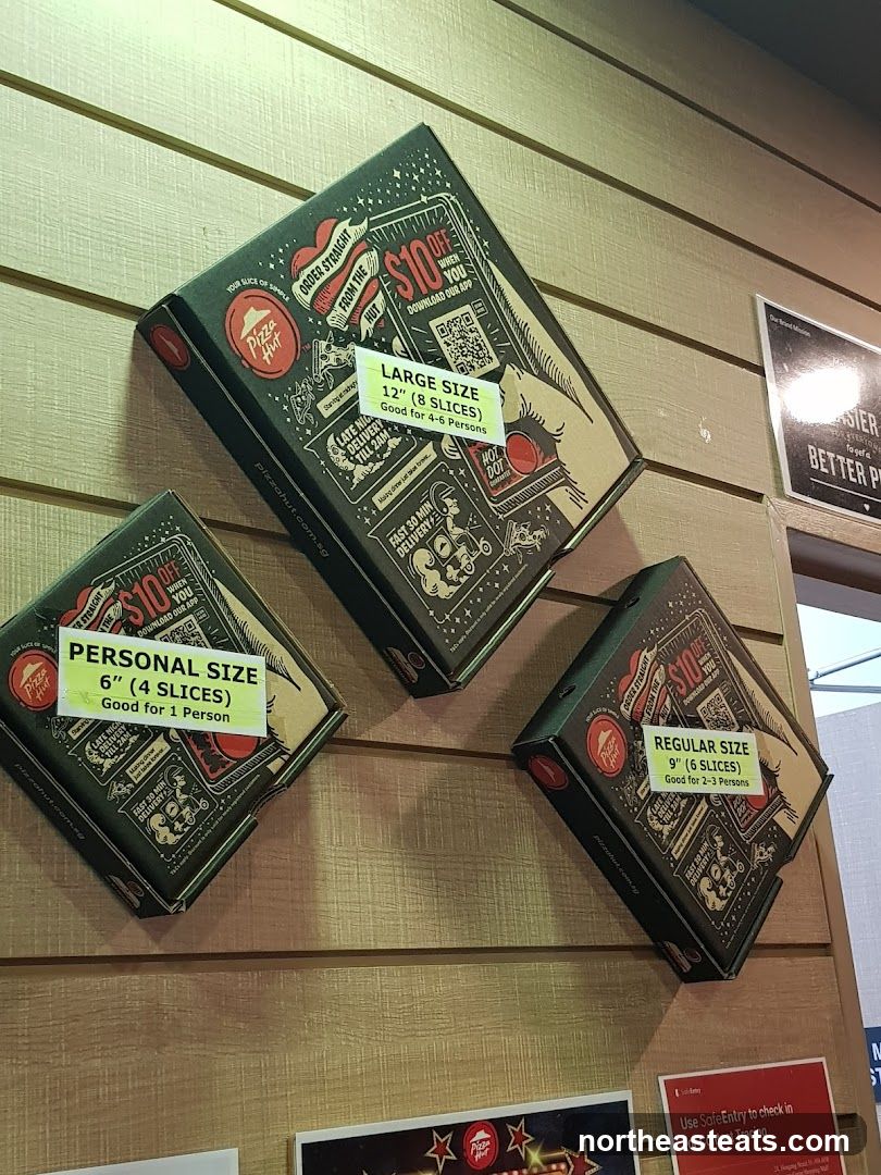 Pizza Hut Pizza Box Displays